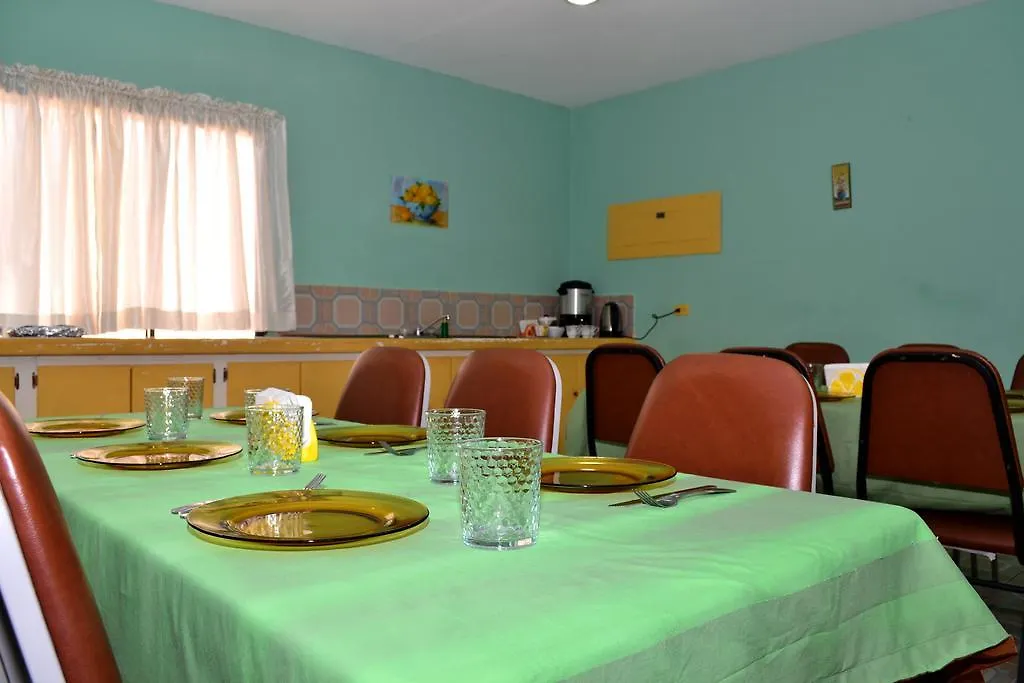 Shalom Guest House Limited Belmont 2*,  Trinidad och Tobago